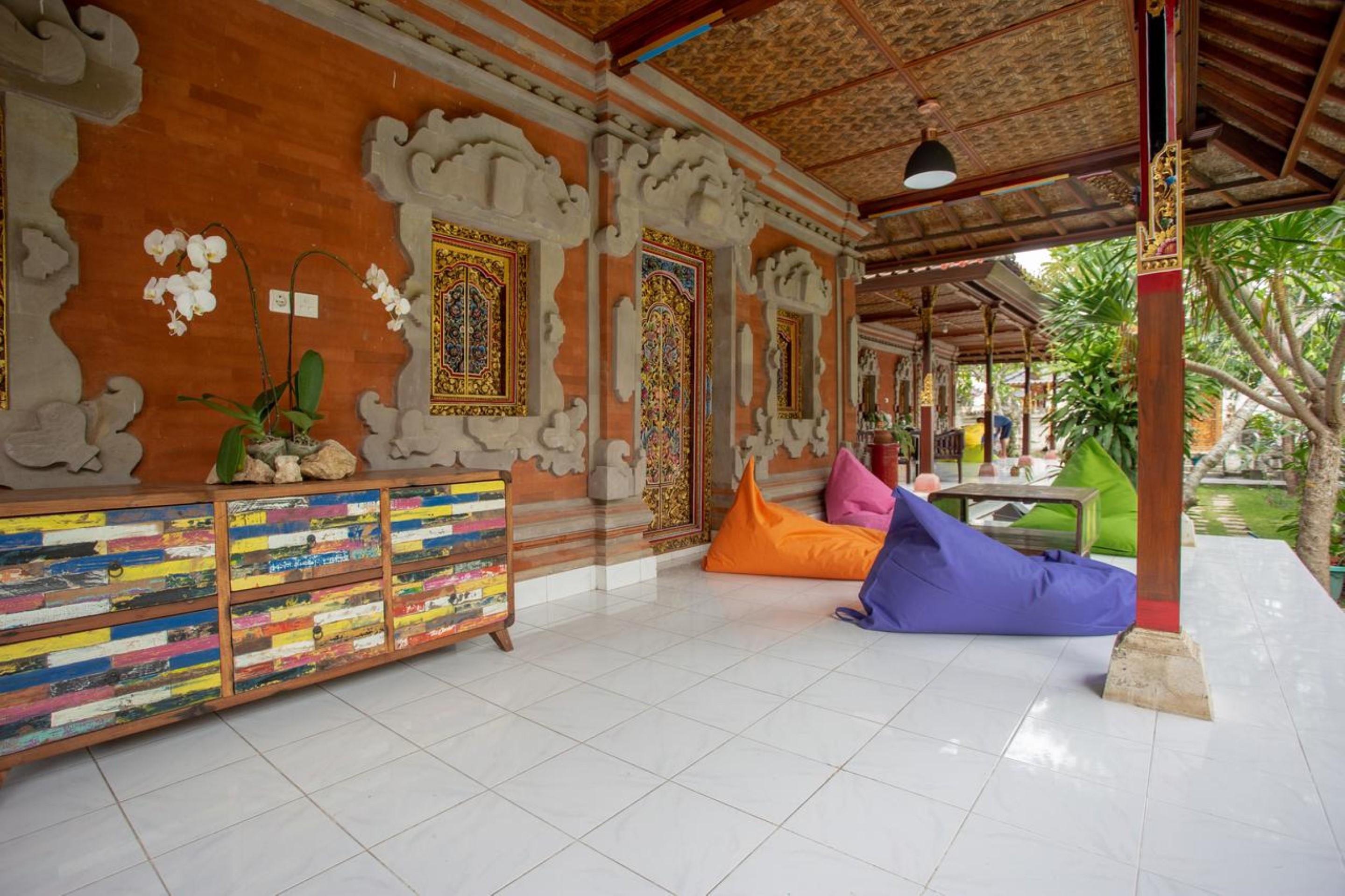 Nushe Hostel Batununggul Exterior photo